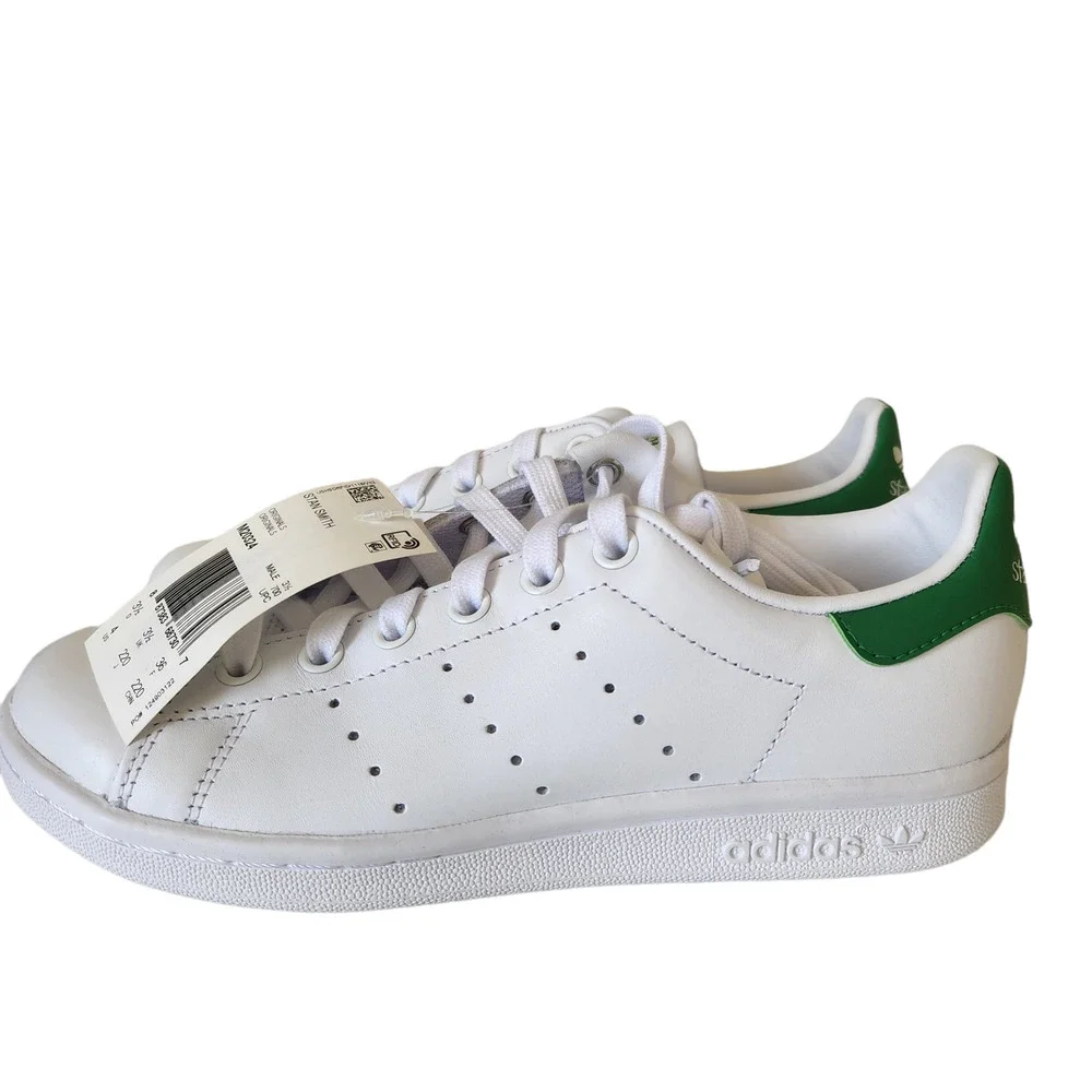 adidas Originals Stan Smith Sneaker, unisex big kids 4